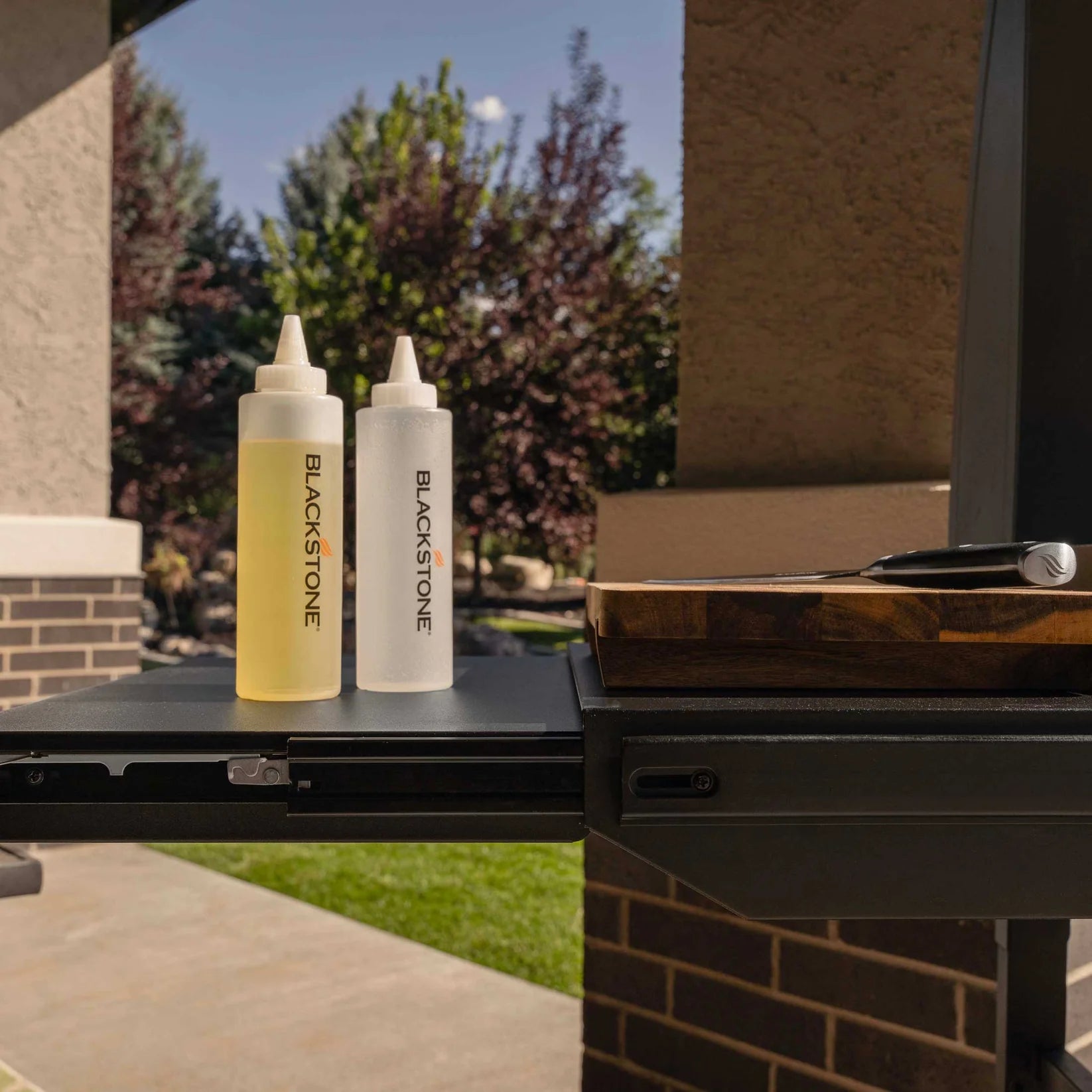 Grătar tip plită pe gaz Blackstone 36” Iron Forged, cu capac